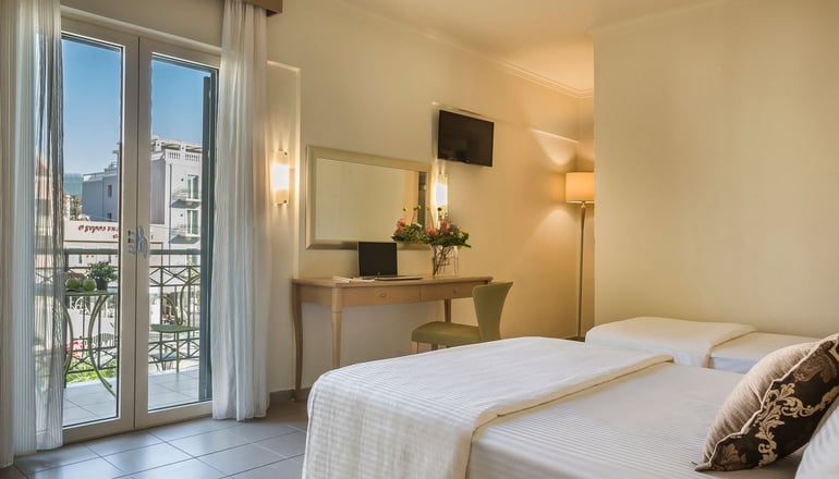 4* Ionian Plaza Hotel - Αργοστόλι, Κεφαλονιά