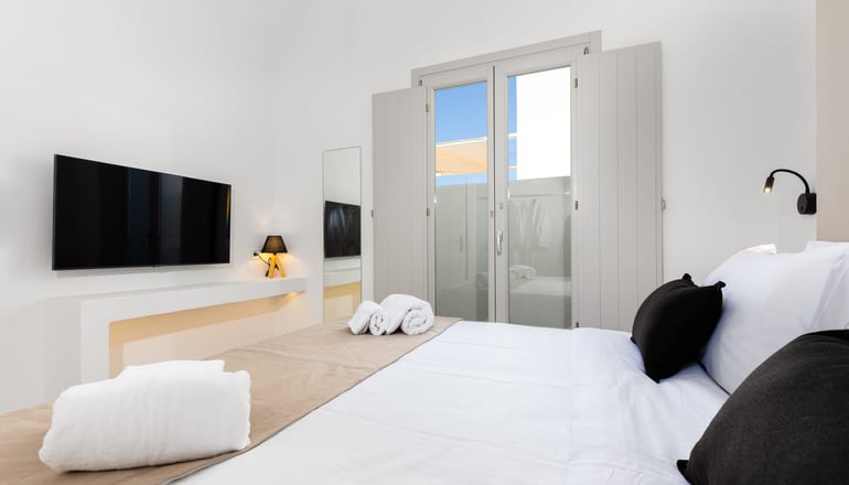 Serapias Suites - Έξω Γωνιά, Σαντορίνη