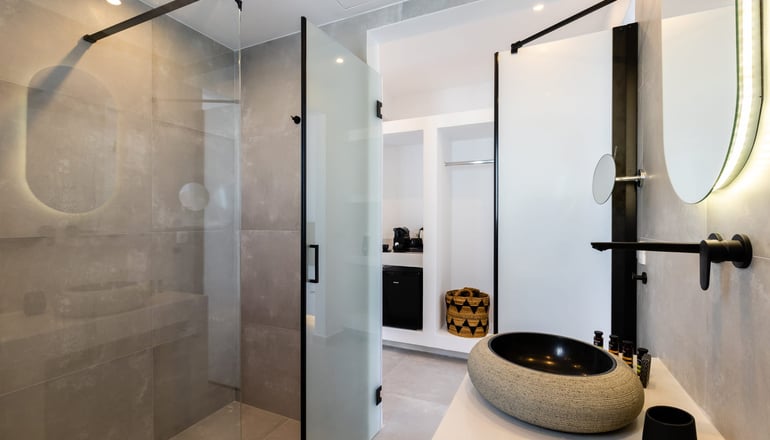 Serapias Suites - Έξω Γωνιά, Σαντορίνη