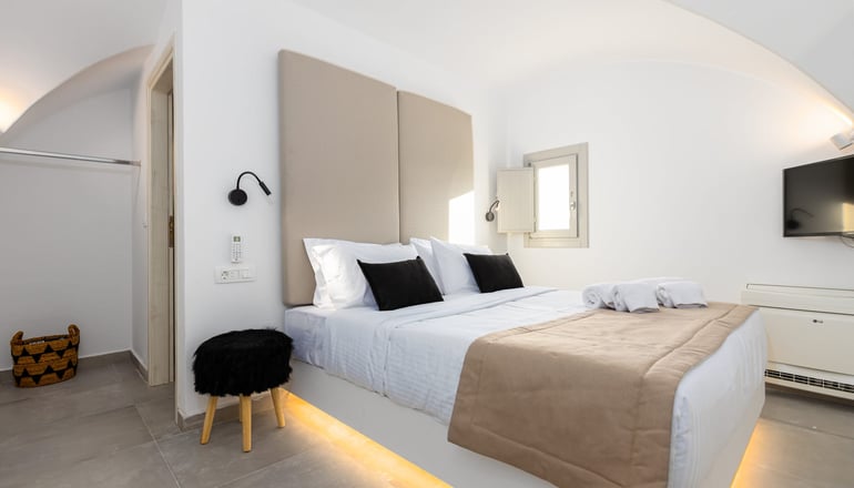 Serapias Suites - Έξω Γωνιά, Σαντορίνη