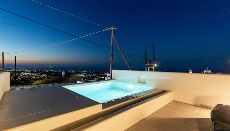 Serapias Suites - Έξω Γωνιά, Σαντορίνη