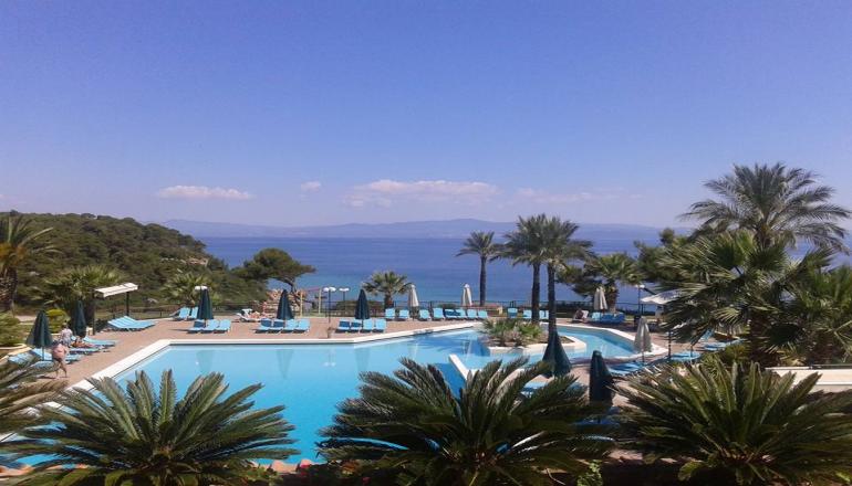 4* Aristoteles Beach Hotel