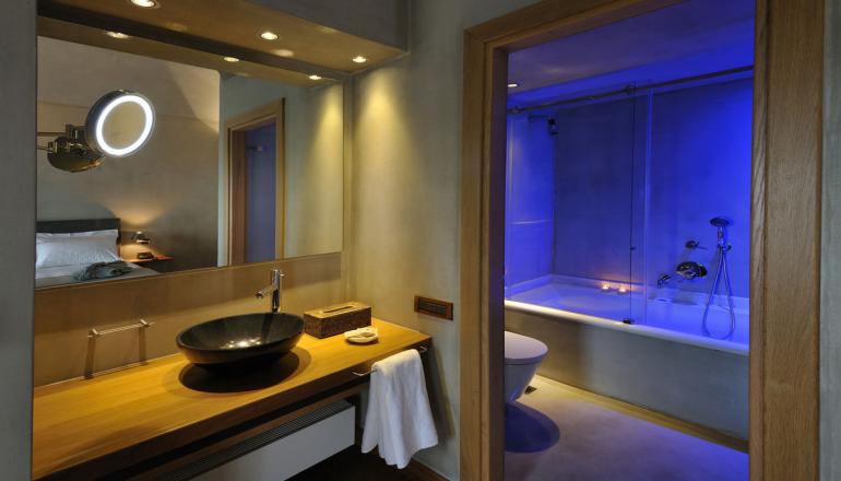 4* Valeni Boutique Hotel