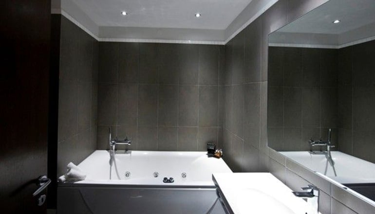 4* Miramonte Chalet Hotel & Spa - Παλαιός Άγιος Αθανάσιος, Καϊμακτσαλάν