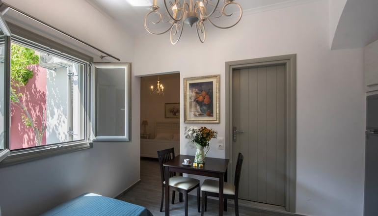 Rose Suites - Βούρβουλος, Σαντορίνη