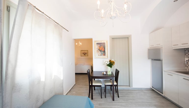 Rose Suites - Βούρβουλος, Σαντορίνη