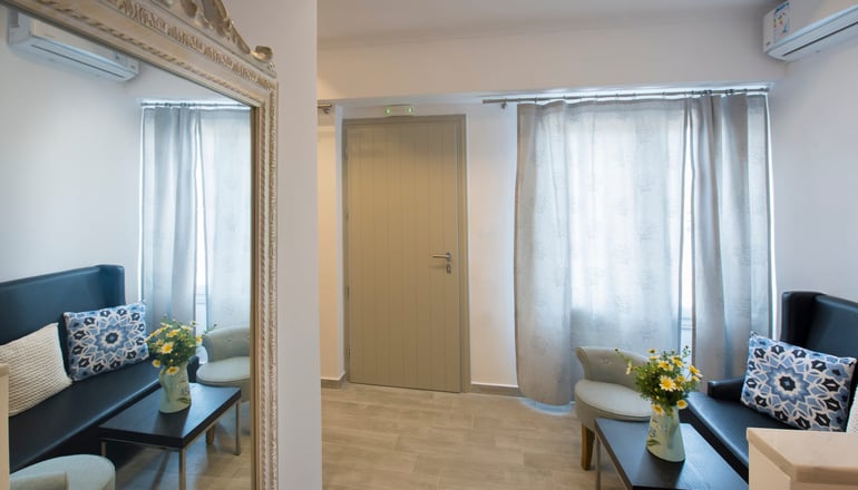 Rose Suites - Βούρβουλος, Σαντορίνη