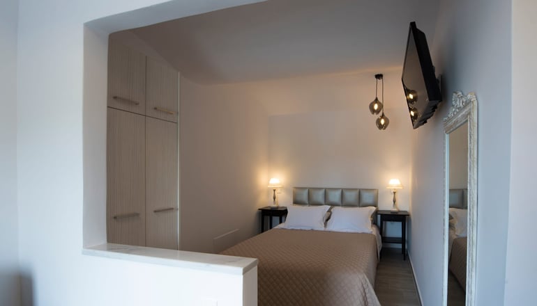 Rose Suites - Βούρβουλος, Σαντορίνη