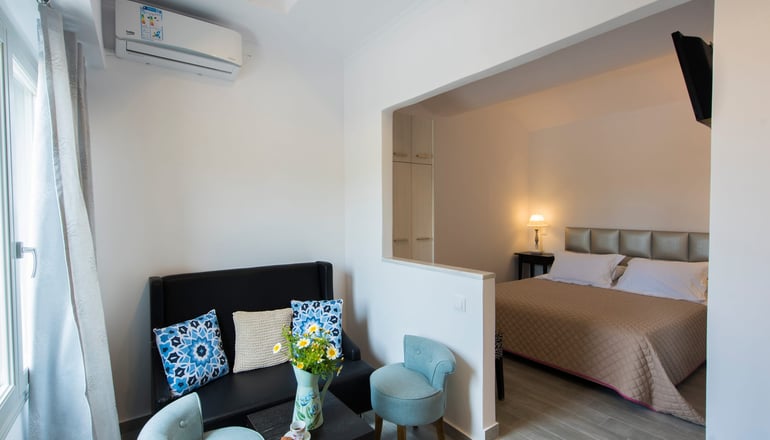 Rose Suites - Βούρβουλος, Σαντορίνη