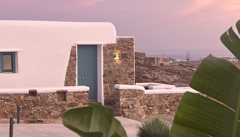 Thronos Suites -  Άνω Μερά, Μύκονος