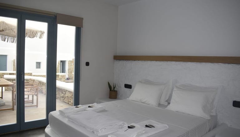 Thronos Suites -  Άνω Μερά, Μύκονος