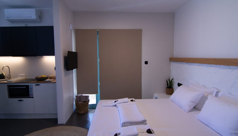 Thronos Suites -  Άνω Μερά, Μύκονος