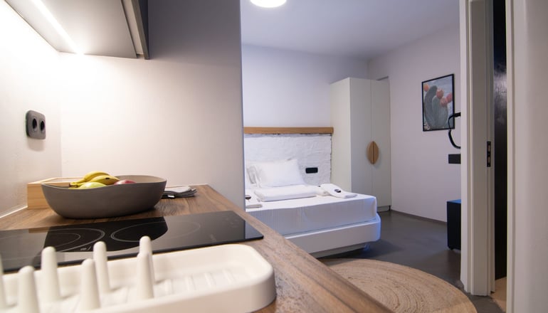 Thronos Suites -  Άνω Μερά, Μύκονος