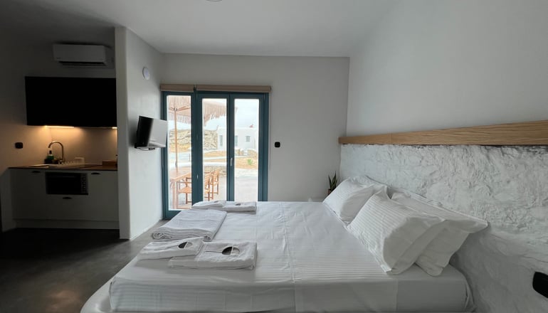 Thronos Suites -  Άνω Μερά, Μύκονος