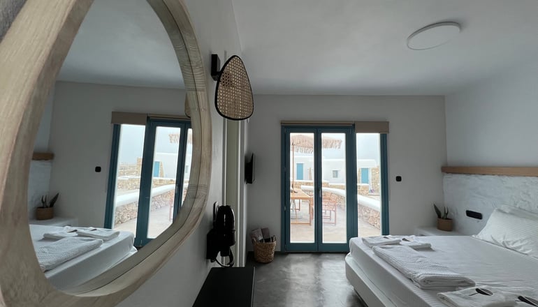 Thronos Suites -  Άνω Μερά, Μύκονος