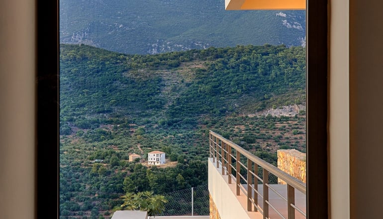 Euphoria Studios - Πλάτωμα, Μάνη