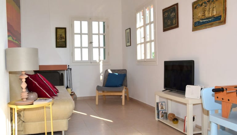 Aegina Colors - Σφεντούρι, Αίγινα