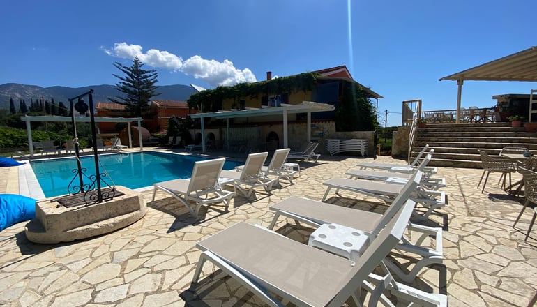 Sunrise Inn Hotel - Κουντουράτα, Κεφαλονιά