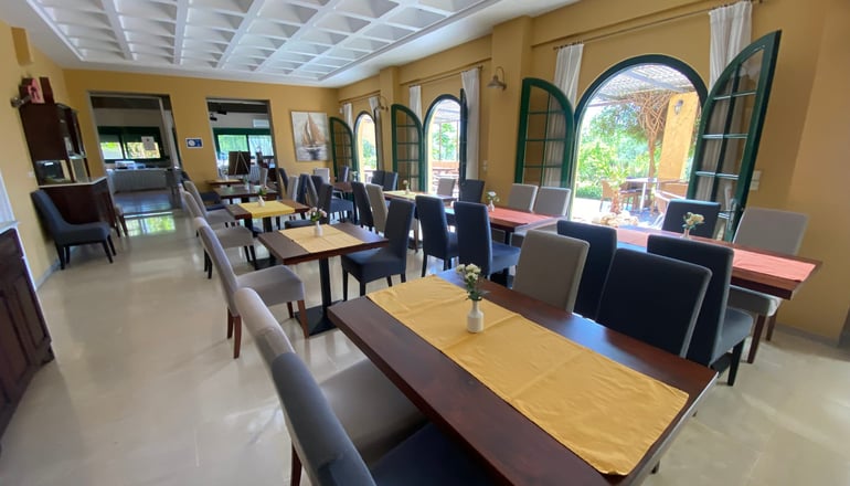 Sunrise Inn Hotel - Κουντουράτα, Κεφαλονιά