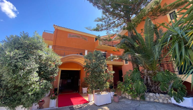 Sunrise Inn Hotel - Κουντουράτα, Κεφαλονιά