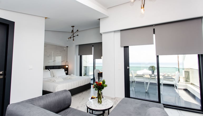 Crystal Villas and Suites - Πολύχρονο, Χαλκιδική