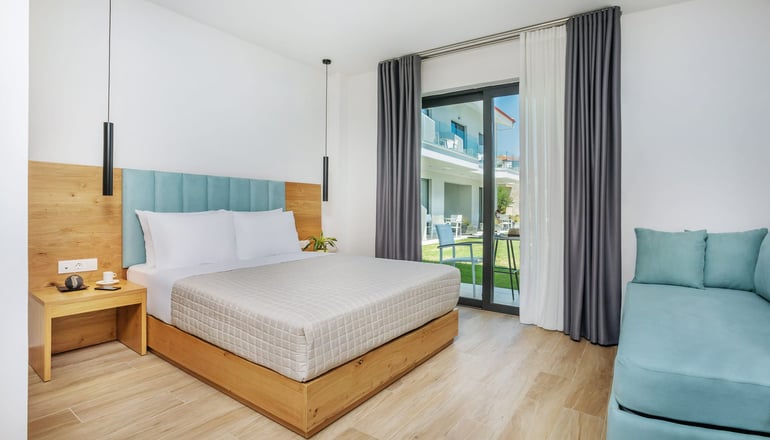 AlexMare Suites - Σκάλα Φούρκας, Χαλκιδική