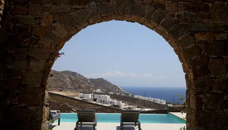 Niriides Homes & Villas