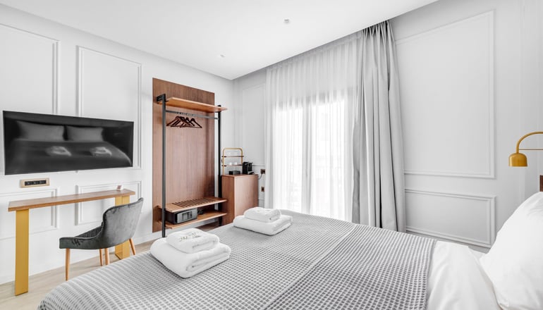 Eclectic Syros - Ερμούπολη, Σύρος