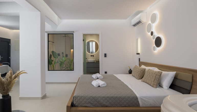 Esperos Premium Suites - Αγία Άννα, Νάξος
