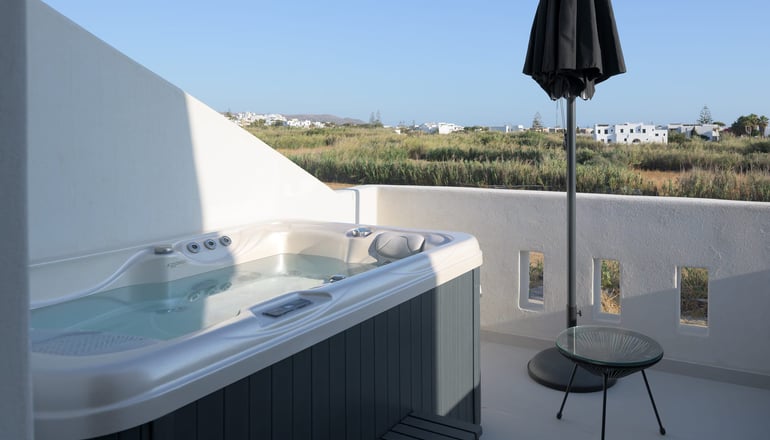 Esperos Premium Suites - Αγία Άννα, Νάξος