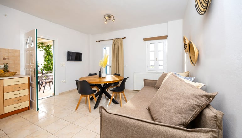 Sahara Beach Apartments - Καστράκι, Νάξος