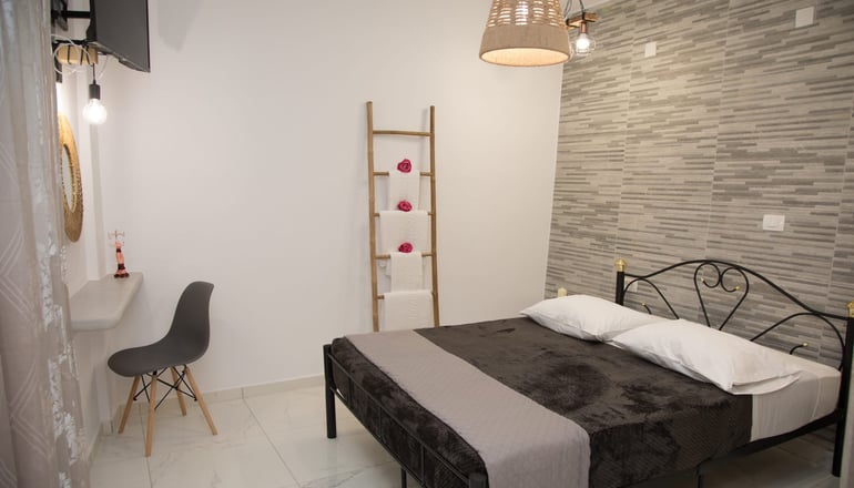 Village Anto - Φηρά, Σαντορίνη