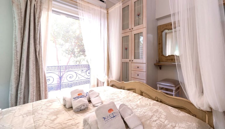 Nautilus Luxury Suites - Γαλαξίδι