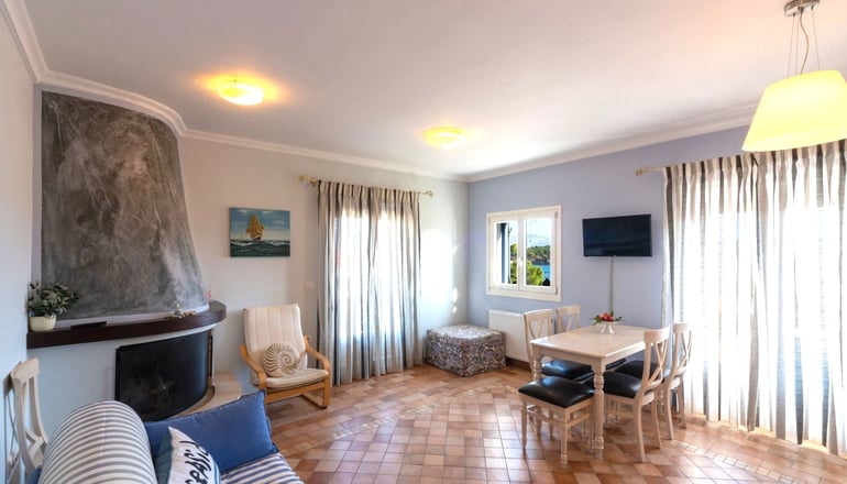 Nautilus Luxury Suites - Γαλαξίδι