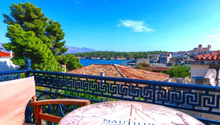 Nautilus Luxury Suites - Γαλαξίδι