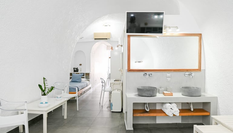 Kafieris Blue - Φηροστεφάνι, Σαντορίνη