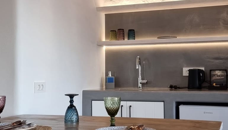 Numa - Φηρά, Σαντορίνη