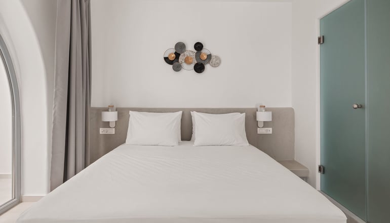 Oyster Luxury Suites - Ημεροβίγλι, Σαντορίνη