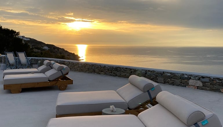 Pino Di Loto - Κίνι, Σύρος