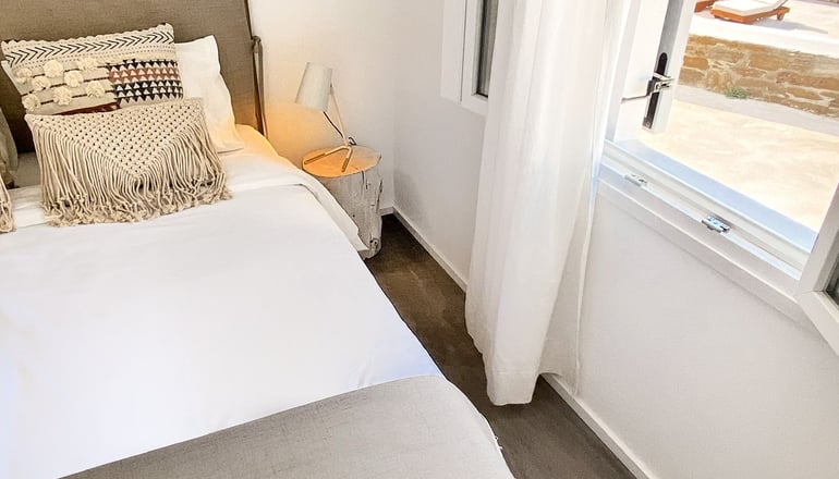 Pino Di Loto - Κίνι, Σύρος