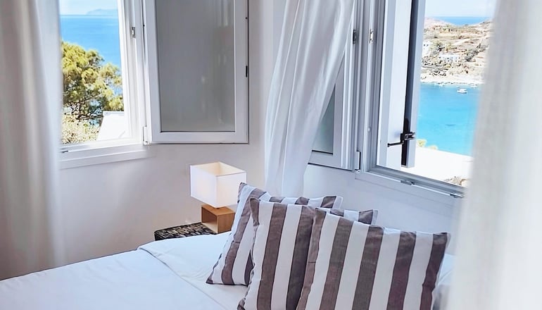 Pino Di Loto - Κίνι, Σύρος