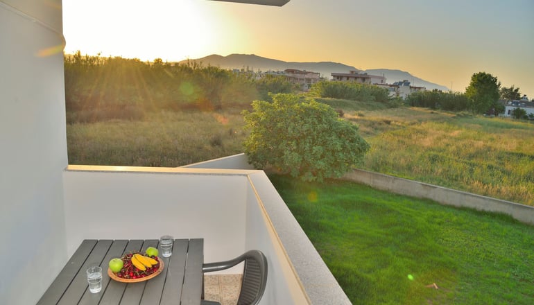 Reina Apartments - Γεωργιούπολη, Κρήτη