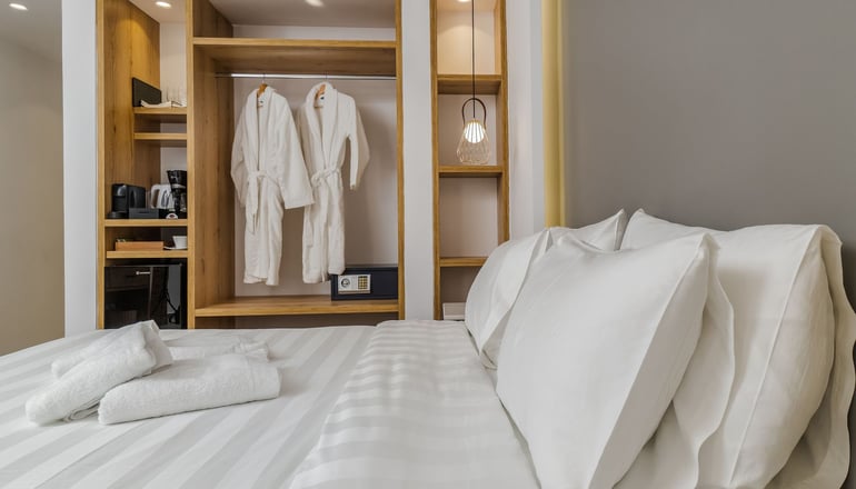 Symphony Suites - Πύργος, Σαντορίνη