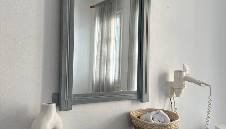 Celeste - Χώρα, Νάξος