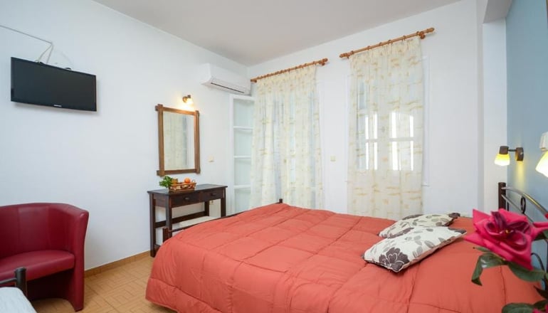 Celeste - Χώρα, Νάξος