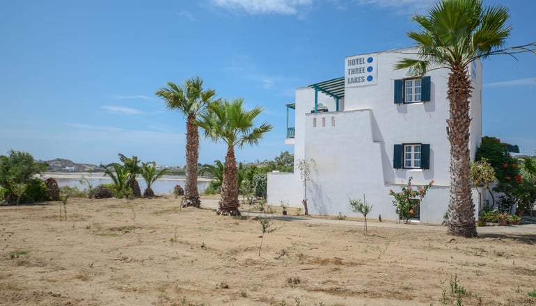 Hotel Three Lakes - Άγιος Προκόπιος, Νάξος