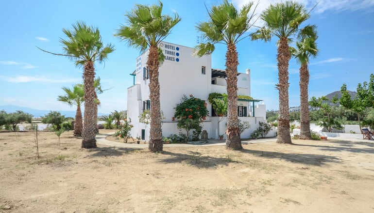 Hotel Three Lakes - Άγιος Προκόπιος, Νάξος