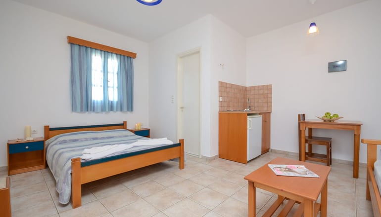 Hotel Three Lakes - Άγιος Προκόπιος, Νάξος