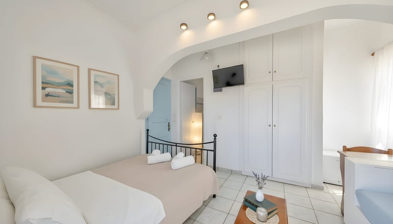 Lume D'Oro Syros - Κίνι, Σύρος