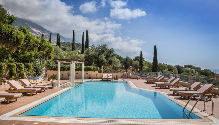 Diana Studios - Τραπεζάκι, Κεφαλονιά